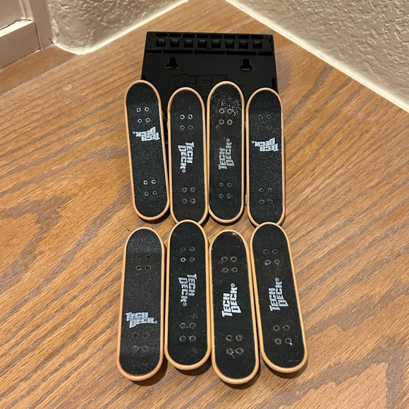 Lot of 8 Vintage Tech Deck Skateboards & Holder Display - Picture 5 of 7